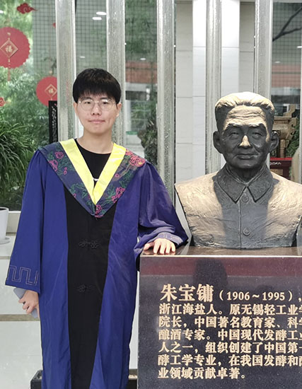 Wanlong Liu